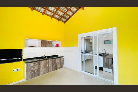 Casa de condomínio para alugar com 288m², 3 quartos e 4 vagasÁrea privativa