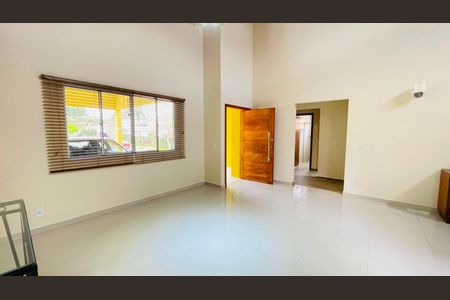 Casa de condomínio para alugar com 288m², 3 quartos e 4 vagasSala principal