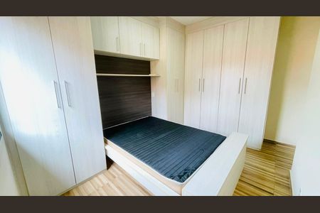Casa de condomínio para alugar com 288m², 3 quartos e 4 vagasQuarto 2
