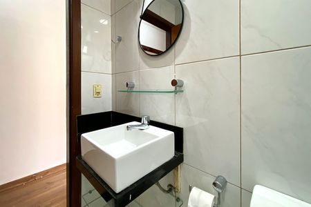 Apartamento para alugar com 50m², 2 quartos e 1 vaga Apartamento para alugar com 50m², 2 quartos e 1 vagaBanheiro