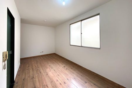 Sala de apartamento para alugar com 2 quartos, 50m² em Carlos Prates, Belo Horizonte