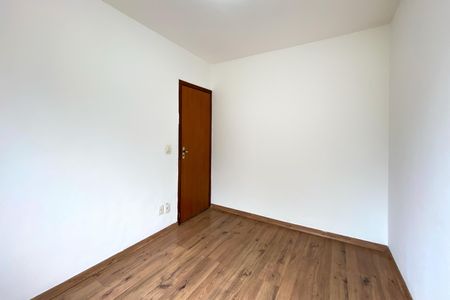 Quarto 1 de apartamento para alugar com 2 quartos, 50m² em Carlos Prates, Belo Horizonte