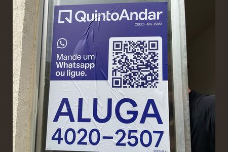 Placa DCFC-371 de apartamento para alugar com 2 quartos, 50m² em Carlos Prates, Belo Horizonte