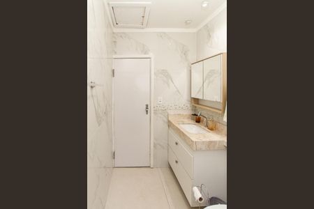 Banheiro de casa para alugar com 3 quartos, 270m² em Vila Paiva, São Paulo