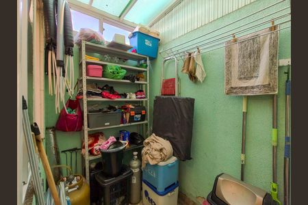 Casa à venda com 60m², 2 quartos e 1 vaga Casa à venda com 60m², 2 quartos e 1 vagaÁrea de Serviço
