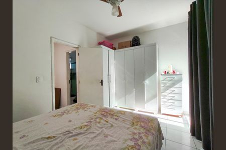 Casa à venda com 60m², 2 quartos e 1 vaga Casa à venda com 60m², 2 quartos e 1 vagaQuarto 1