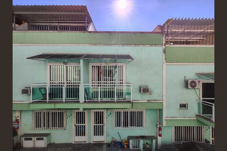 Casa à venda com 60m², 2 quartos e 1 vaga Casa à venda com 60m², 2 quartos e 1 vagaVista do Quarto 1