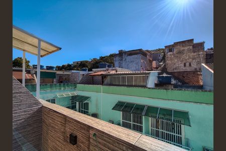 Casa à venda com 60m², 2 quartos e 1 vaga Casa à venda com 60m², 2 quartos e 1 vagaVista da Sacada