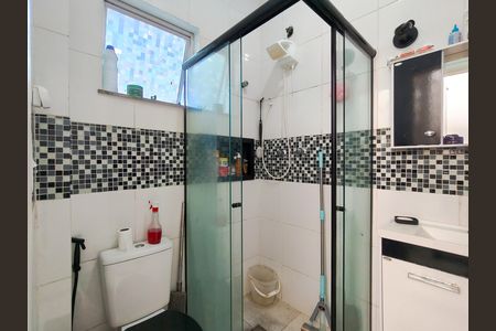 Casa à venda com 60m², 2 quartos e 1 vaga Casa à venda com 60m², 2 quartos e 1 vagaBanheiro Corredor