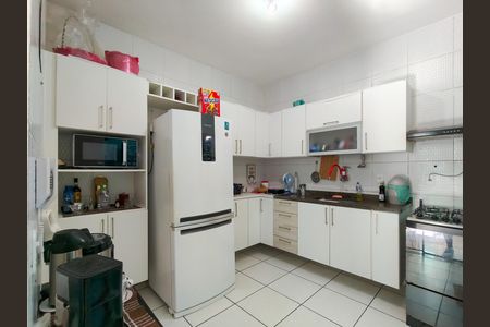 Casa à venda com 60m², 2 quartos e 1 vaga Casa à venda com 60m², 2 quartos e 1 vagaCozinha