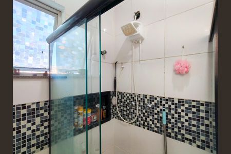 Casa à venda com 60m², 2 quartos e 1 vaga Casa à venda com 60m², 2 quartos e 1 vagaBanheiro Corredor
