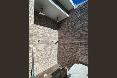 Casa à venda com 60m², 2 quartos e 1 vaga Casa à venda com 60m², 2 quartos e 1 vagaTerraço