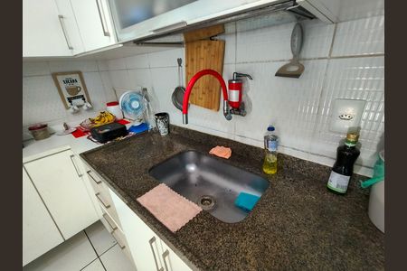 Casa à venda com 60m², 2 quartos e 1 vaga Casa à venda com 60m², 2 quartos e 1 vagaCozinha
