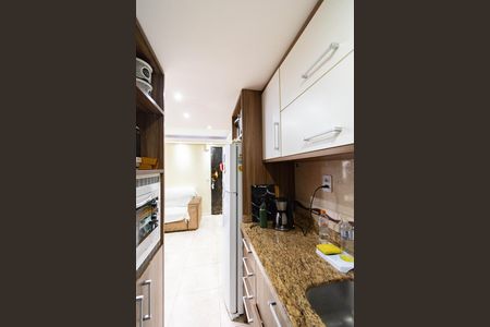 Apartamento à venda com 2 quartos, 38m² em Olaria, Canoas