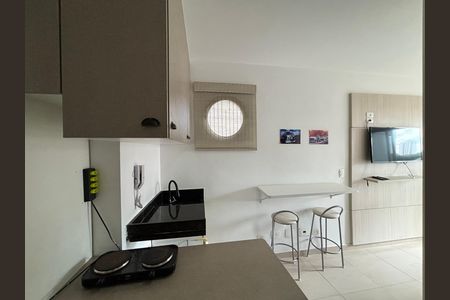 Studio para alugar com 27m², 1 quarto e 1 vaga Studio para alugar com 27m², 1 quarto e 1 vagaStudio