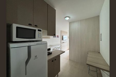 Studio para alugar com 27m², 1 quarto e 1 vaga Studio para alugar com 27m², 1 quarto e 1 vagaStudio