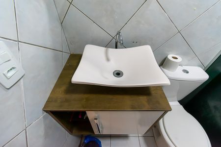Banheiro de apartamento à venda com 2 quartos, 56m² em Vila Industrial, São Paulo
