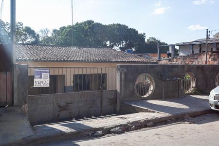 Fachada de casa à venda com 3 quartos, 360m² em Kennedy, Contagem