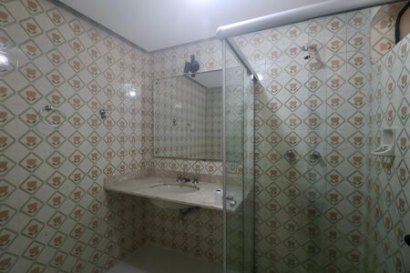 Apartamento para alugar com 130m², 3 quartos e 1 vaga Apartamento para alugar com 130m², 3 quartos e 1 vagaBanheiro Suíte 2