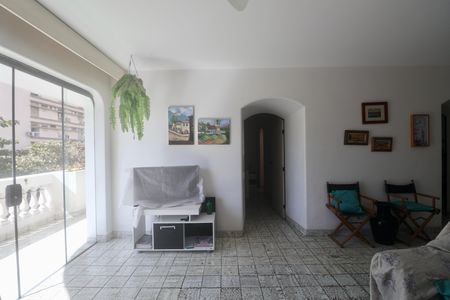Apartamento para alugar com 130m², 3 quartos e 1 vaga Apartamento para alugar com 130m², 3 quartos e 1 vagaSala