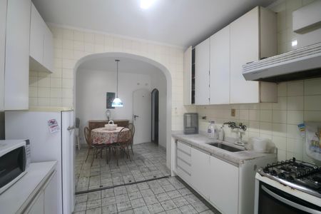Apartamento para alugar com 130m², 3 quartos e 1 vaga Apartamento para alugar com 130m², 3 quartos e 1 vagaCozinha