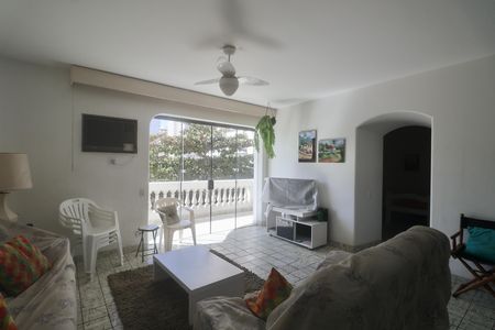 Apartamento para alugar com 3 quartos, 130m² em Centro, Guarujá