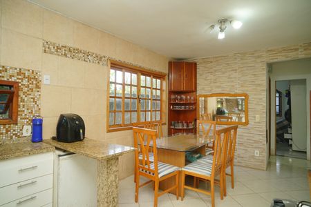 Casa para alugar com 134m², 2 quartos e 3 vagas Casa para alugar com 134m², 2 quartos e 3 vagasCozinha