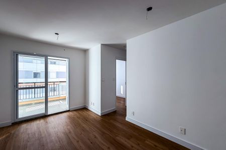 Apartamento à venda com 44m², 2 quartos e 1 vaga Apartamento à venda com 44m², 2 quartos e 1 vagaSala