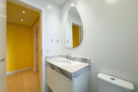 Apartamento para alugar com 77m², 2 quartos e 1 vaga Apartamento para alugar com 77m², 2 quartos e 1 vagaBanheiro Social