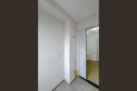 Apartamento para alugar com 29m², 2 quartos e sem vaga Apartamento para alugar com 29m², 2 quartos e sem vagaVaranda da Sala