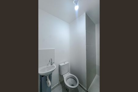 Apartamento para alugar com 29m², 2 quartos e sem vaga Apartamento para alugar com 29m², 2 quartos e sem vagaBanheiro