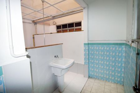 Casa para alugar com 80m², 2 quartos e 1 vagaÁrea de Serviço