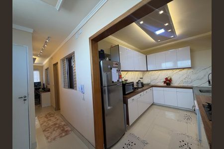 Casa para alugar com 125m², 2 quartos e 1 vaga Casa para alugar com 125m², 2 quartos e 1 vagaCozinha