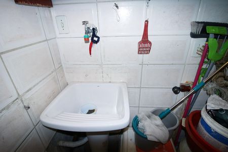Área de Serviço Tanque de apartamento à venda com 2 quartos, 64m² em Brás de Pina, Rio de Janeiro