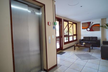 Hall de entrada de apartamento para alugar com 2 quartos, 60m² em Partenon, Porto Alegre