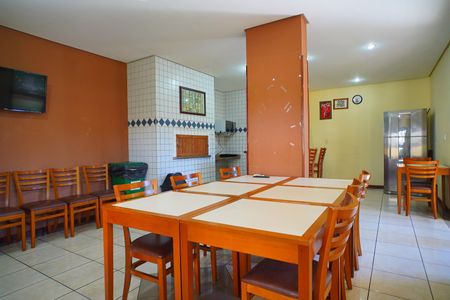 Apartamento para alugar com 60m², 2 quartos e 1 vaga Apartamento para alugar com 60m², 2 quartos e 1 vagaÁrea comum - Salão de festas