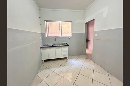 Cozinha de casa de condomínio para alugar com 2 quartos, 100m² em Praça Seca, Rio de Janeiro
