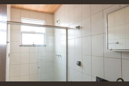 Banheiro social de apartamento para alugar com 3 quartos, 85m² em Serrano, Belo Horizonte