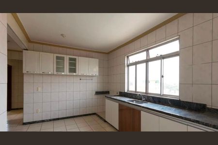 Cozinha de apartamento para alugar com 3 quartos, 85m² em Serrano, Belo Horizonte