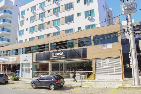 Apartamento para alugar com 52m², 1 quarto e 1 vaga Apartamento para alugar com 52m², 1 quarto e 1 vagaFachada