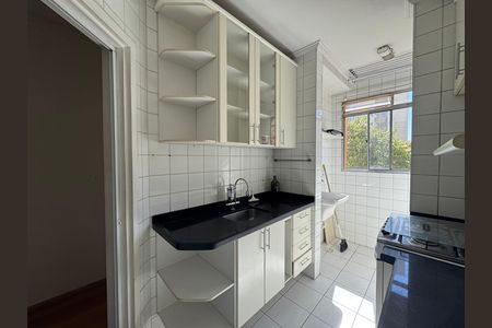 Cozinha de apartamento para alugar com 2 quartos, 58m² em Piratininga, Osasco