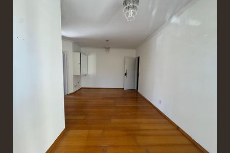 Apartamento à venda com 58m², 2 quartos e 1 vaga Apartamento à venda com 58m², 2 quartos e 1 vagaSala