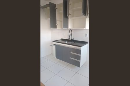 Cozinha de apartamento para alugar com 2 quartos, 40m² em Vila Andrade, São Paulo