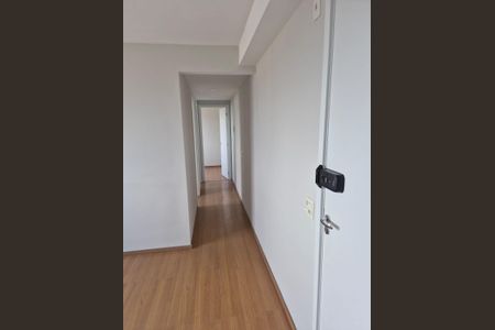 Corredor de apartamento para alugar com 2 quartos, 40m² em Vila Andrade, São Paulo