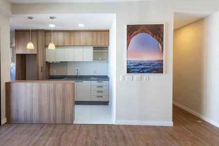 Apartamento para alugar com 55m², 2 quartos e 2 vagas Apartamento para alugar com 55m², 2 quartos e 2 vagasSala/Cozinha