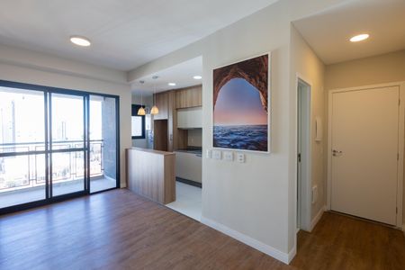 Sala de apartamento para alugar com 2 quartos, 55m² em Taquaral, Campinas