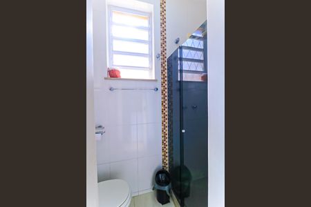 Casa à venda com 218m², 3 quartos e 5 vagas Casa à venda com 218m², 3 quartos e 5 vagasBanheiro de serviço