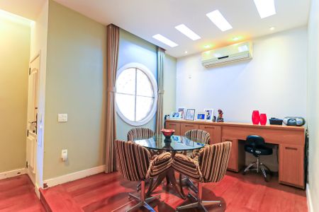 Sala de casa à venda com 3 quartos, 218m² em Meier, Rio de Janeiro