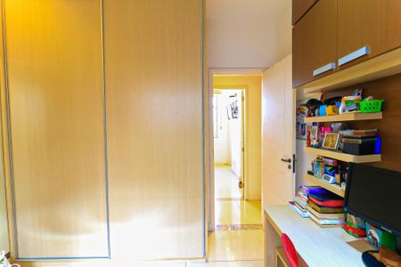Casa à venda com 218m², 3 quartos e 5 vagas Casa à venda com 218m², 3 quartos e 5 vagasQuarto 2