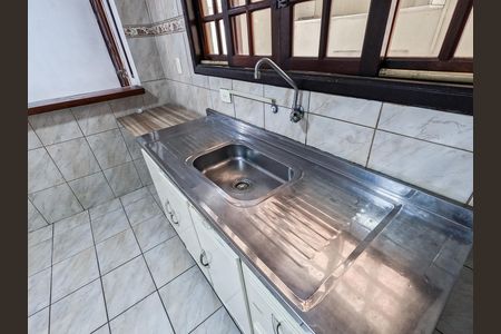 Casa para alugar com 60m², 1 quarto e 1 vaga